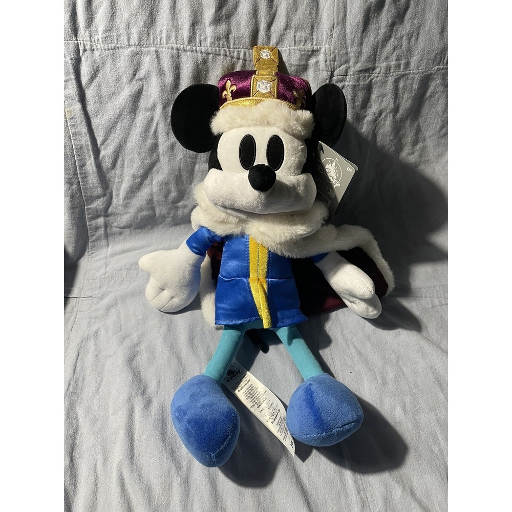 NEW Disney Parks EPCOT UK Pavilion London King Mickey Mouse Plush Stuffed Toy